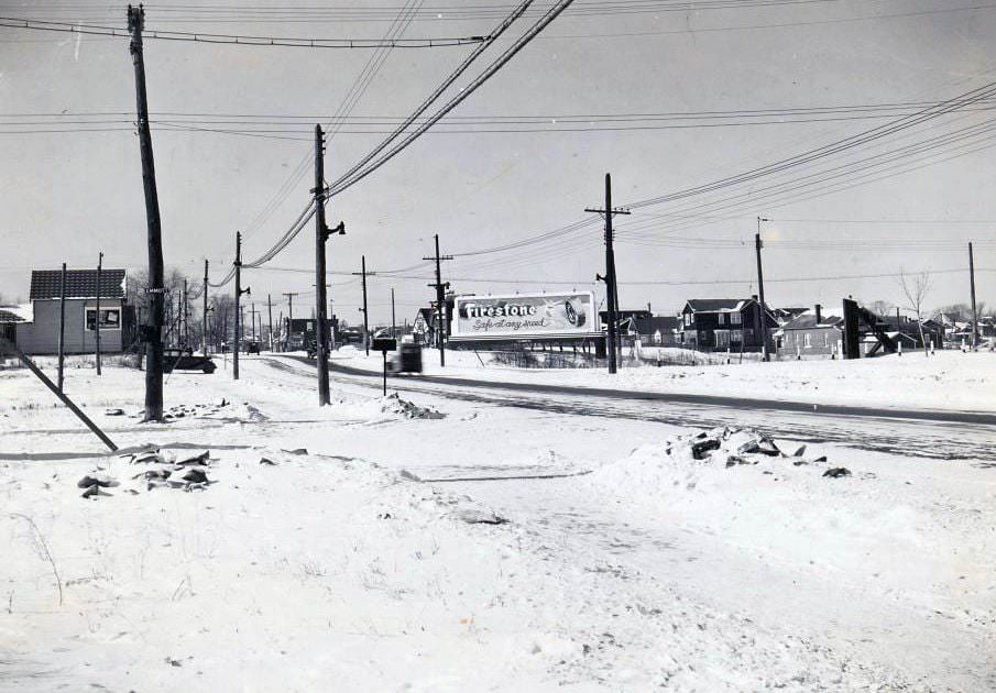 #115 Danforth & Macey looking southeast, 1937