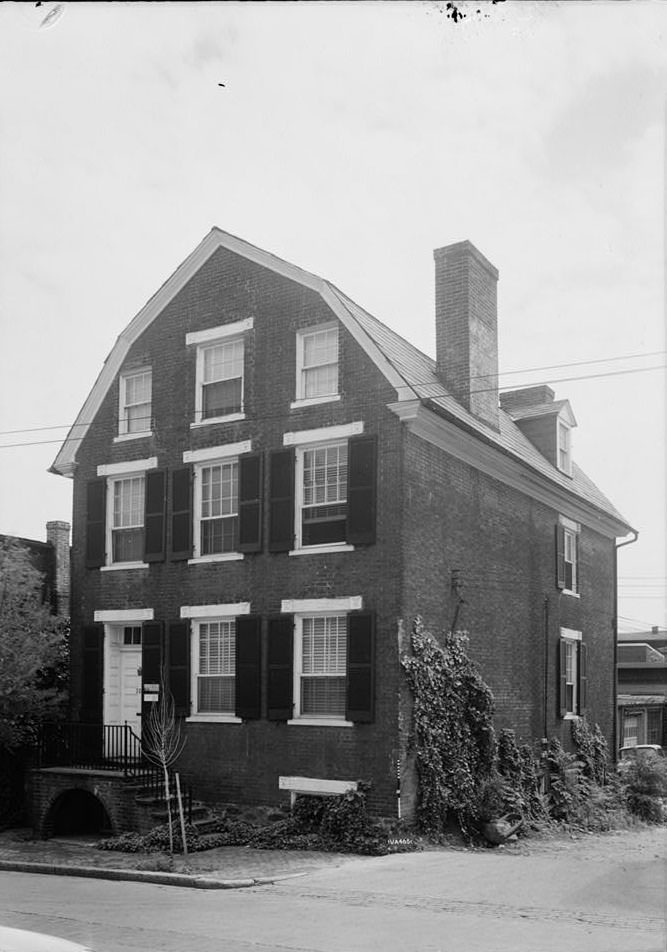 #72 106 South Lee Street (House), Alexandria, 1970s