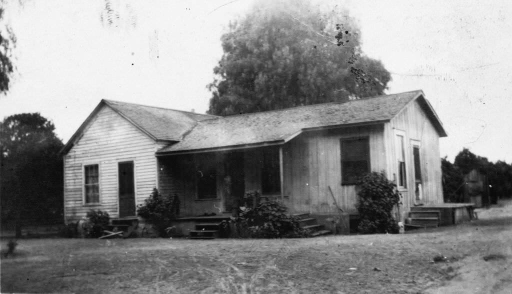 #51 The residence of renowned Polish actress Helena Modjeska, her husband Count Karol Bozenta Chlapowski and other members of a pioneer Polish settlement in Anaheim in 1876