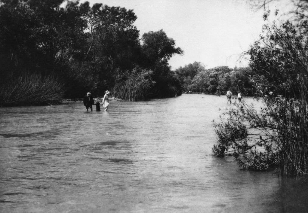 #38 Santa Ana River, Santa Ana Canyon, 1899