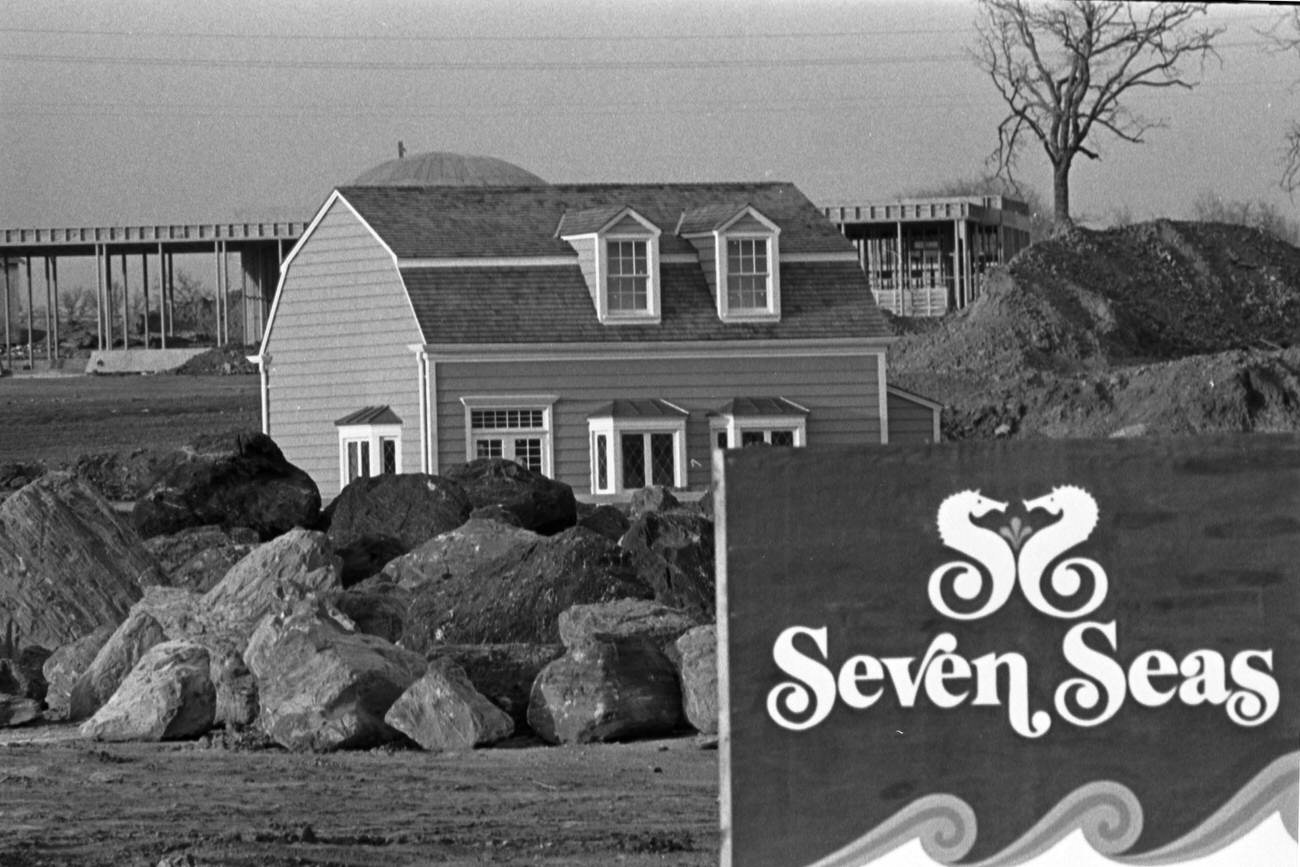 #73 Seven Seas park, Arlington, Texas, on Dallas-Fort Worth Turnpike near Six Flags Over Texas, 1971