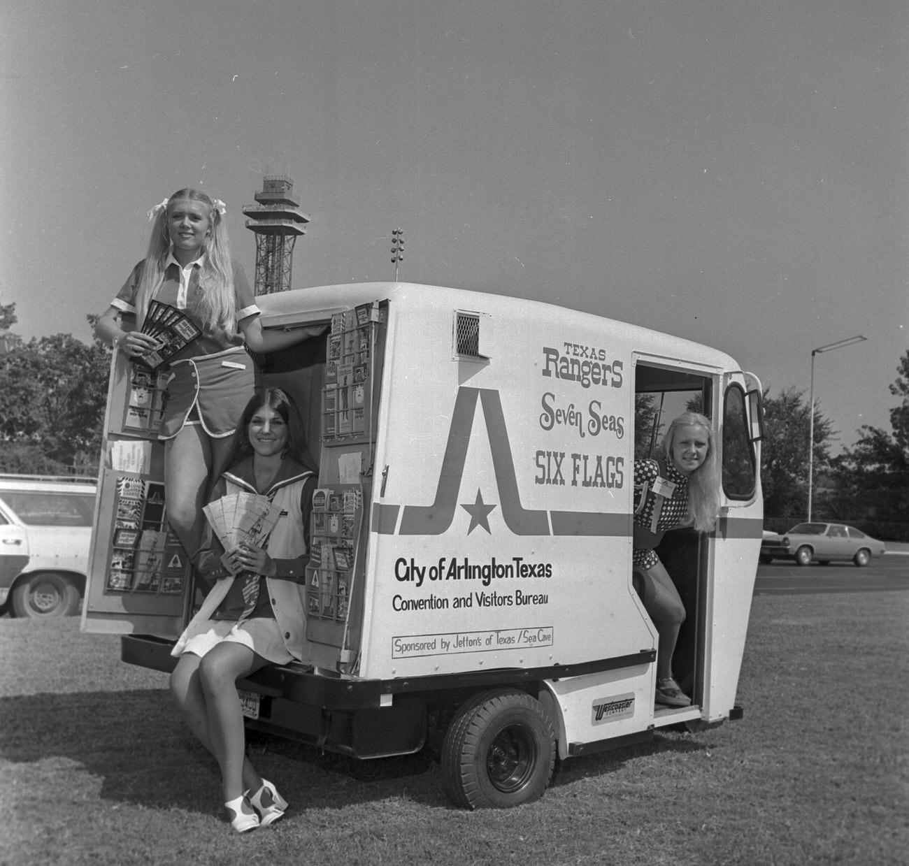 #24 The Lamar High School Vikings students on small truck advertising City of Arlington, 1973