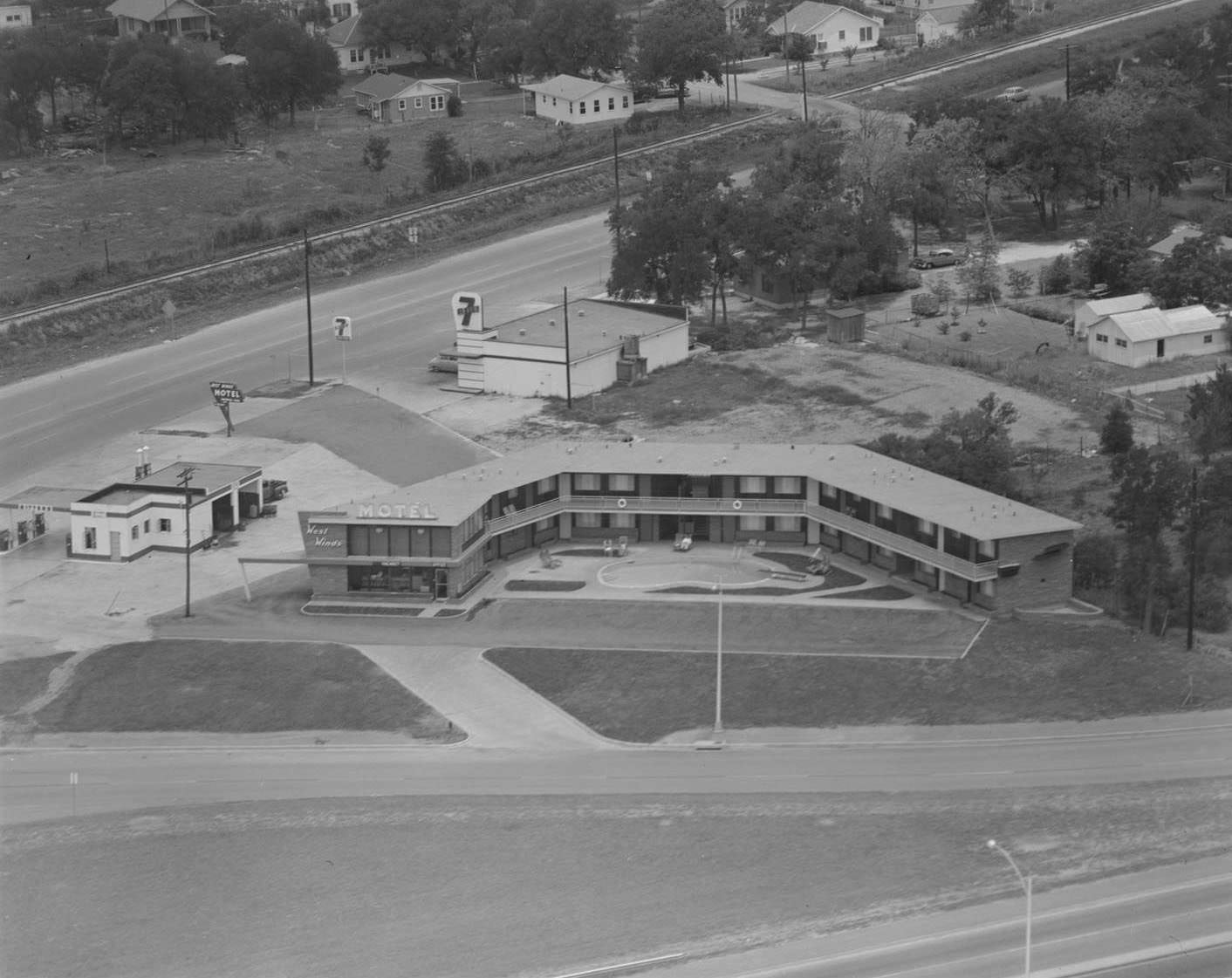 #17 An aerial view of the West Winds Motel, 1956