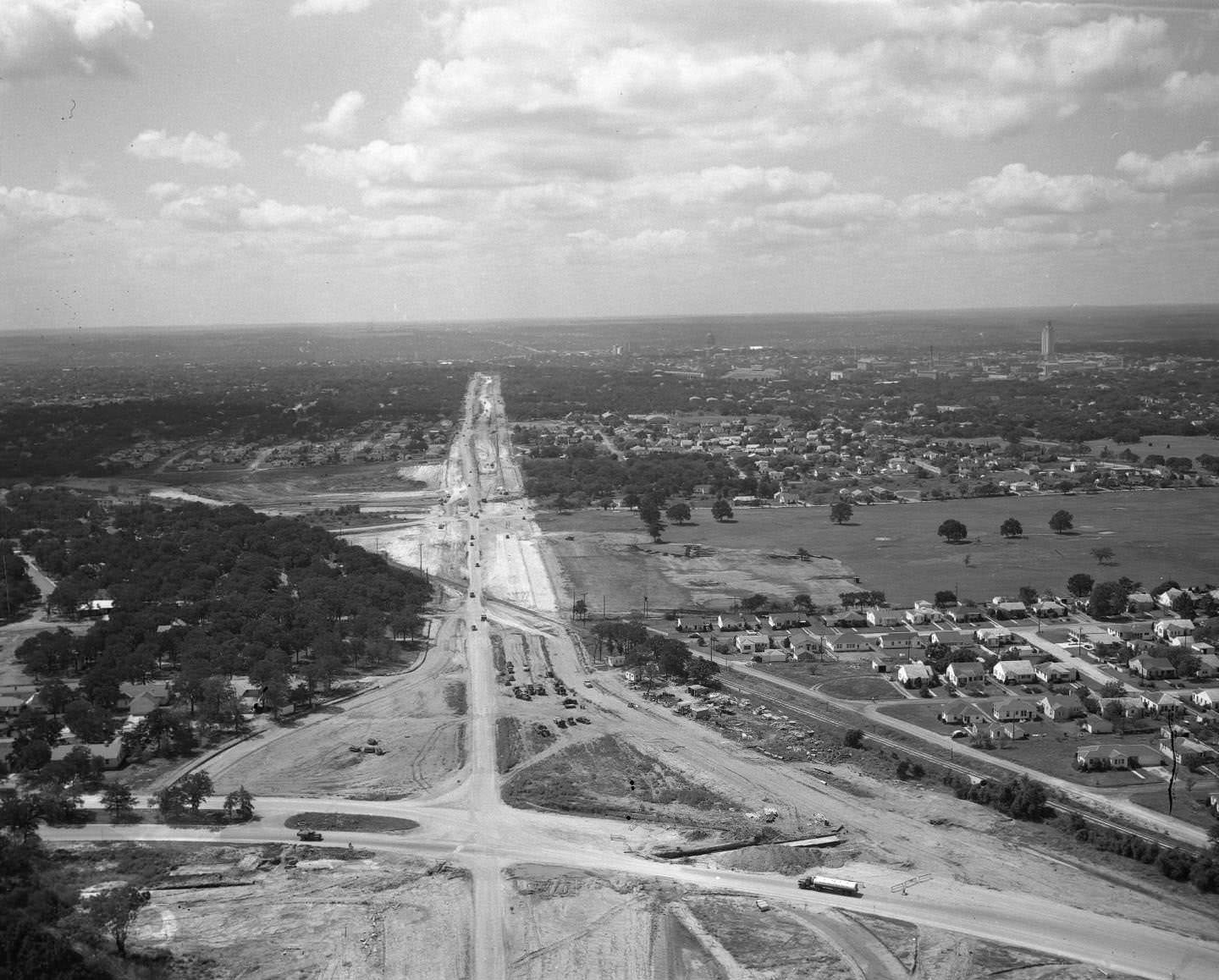 #126 Aerial views – East Avenue Highway, 1950