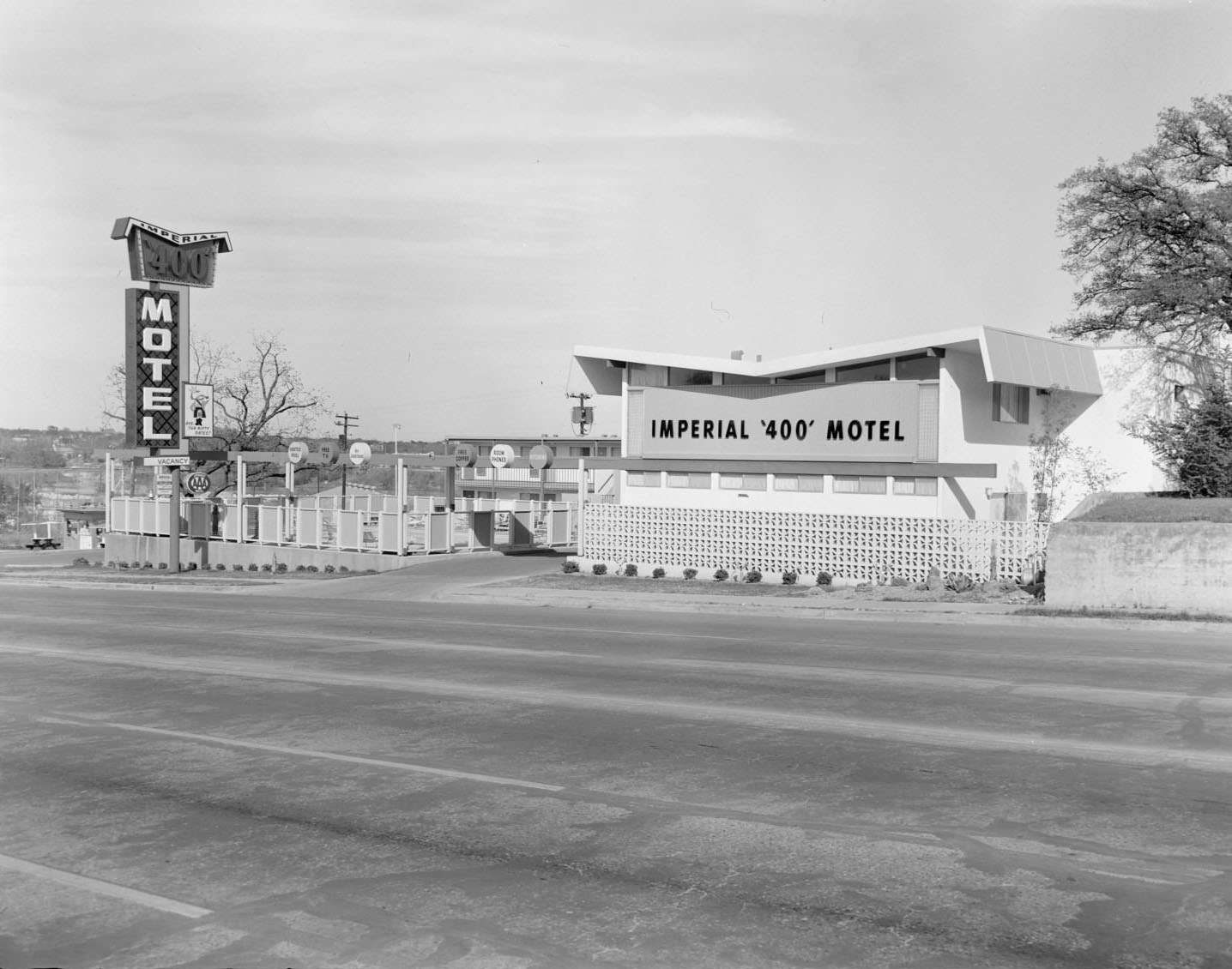 #146 Imperial ‘400’ Motel. Street in foreground is South Congress, Austin, 1961