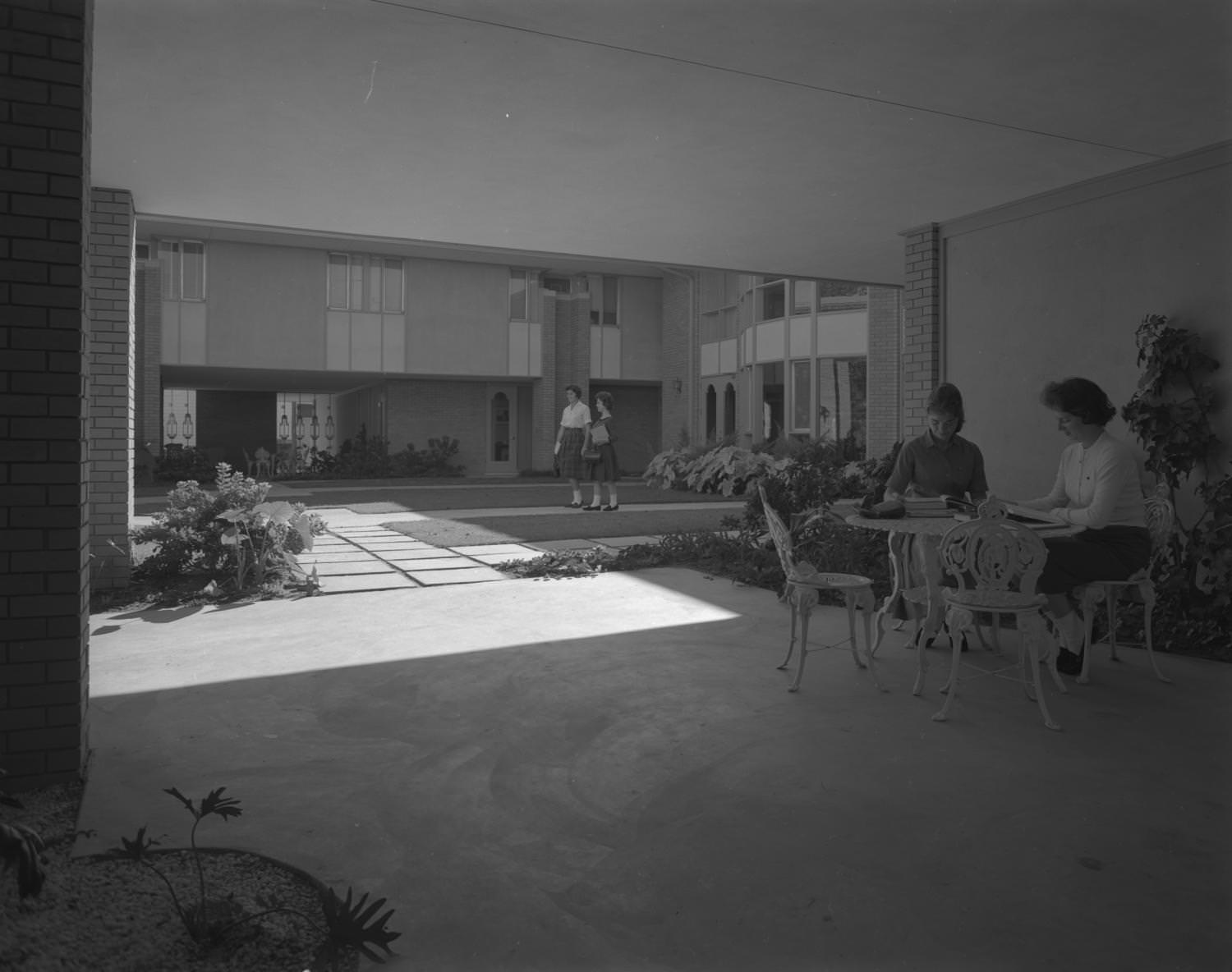 #184 The courtyard of the Gamma Phi Beta sorority building located at 2622 Wichita Street, 1960