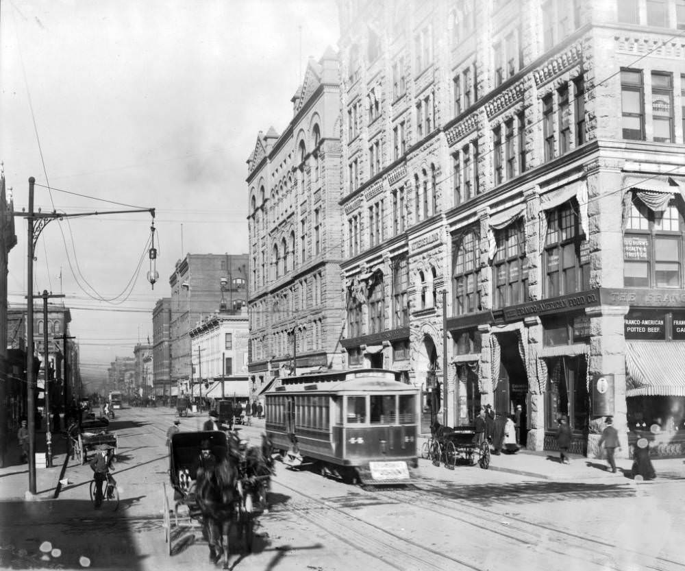#142 Denver Tramway Company 17th (Seventeenth) Avenue trolley 44 is by the Kittredge Building on 16th (Sixteenth) Street in Denver, 1905