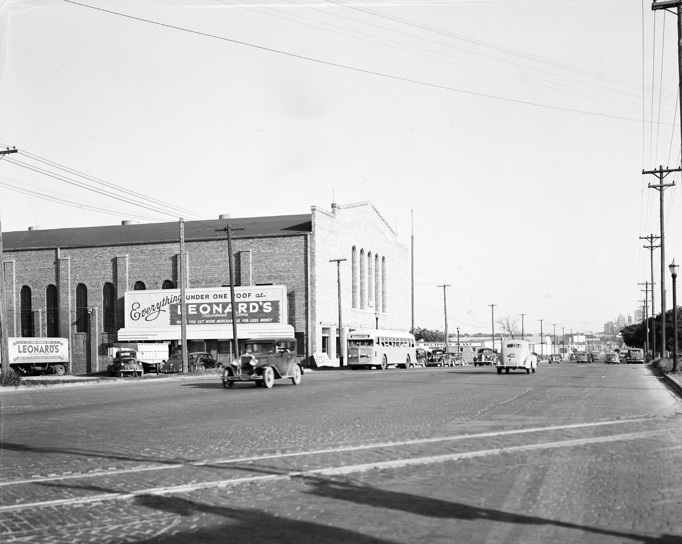 #70 Exterior view of building at 1012 North Main Street, 1946