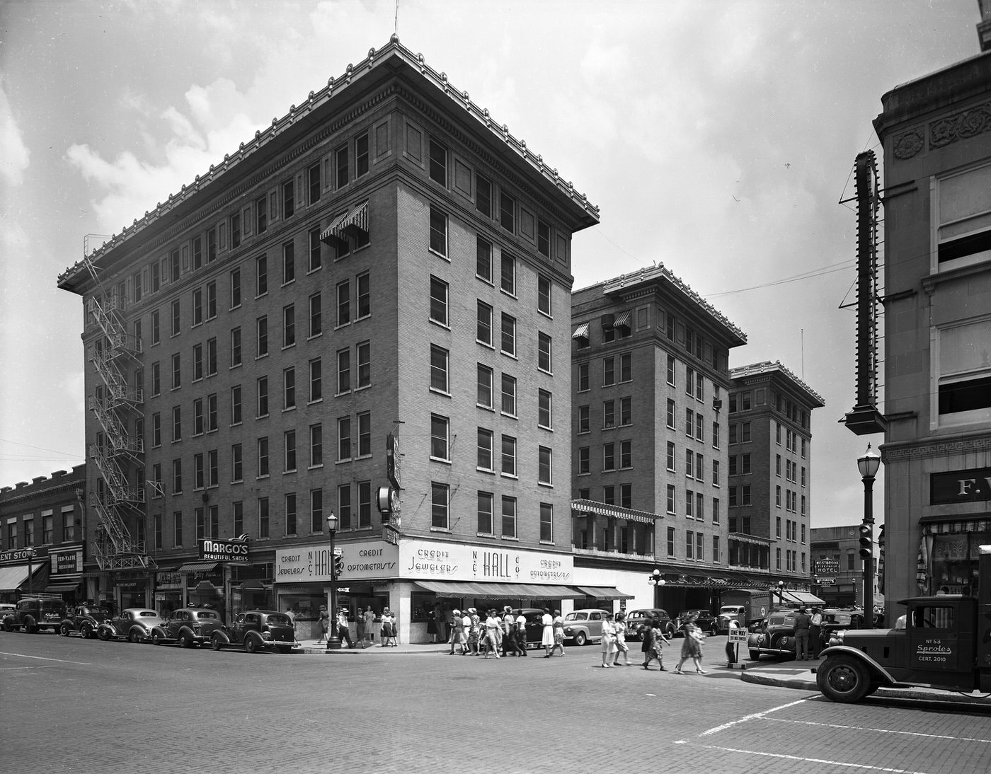 #126 Westbrook Hotel, 4th and Houston, Fort Worth, 1942