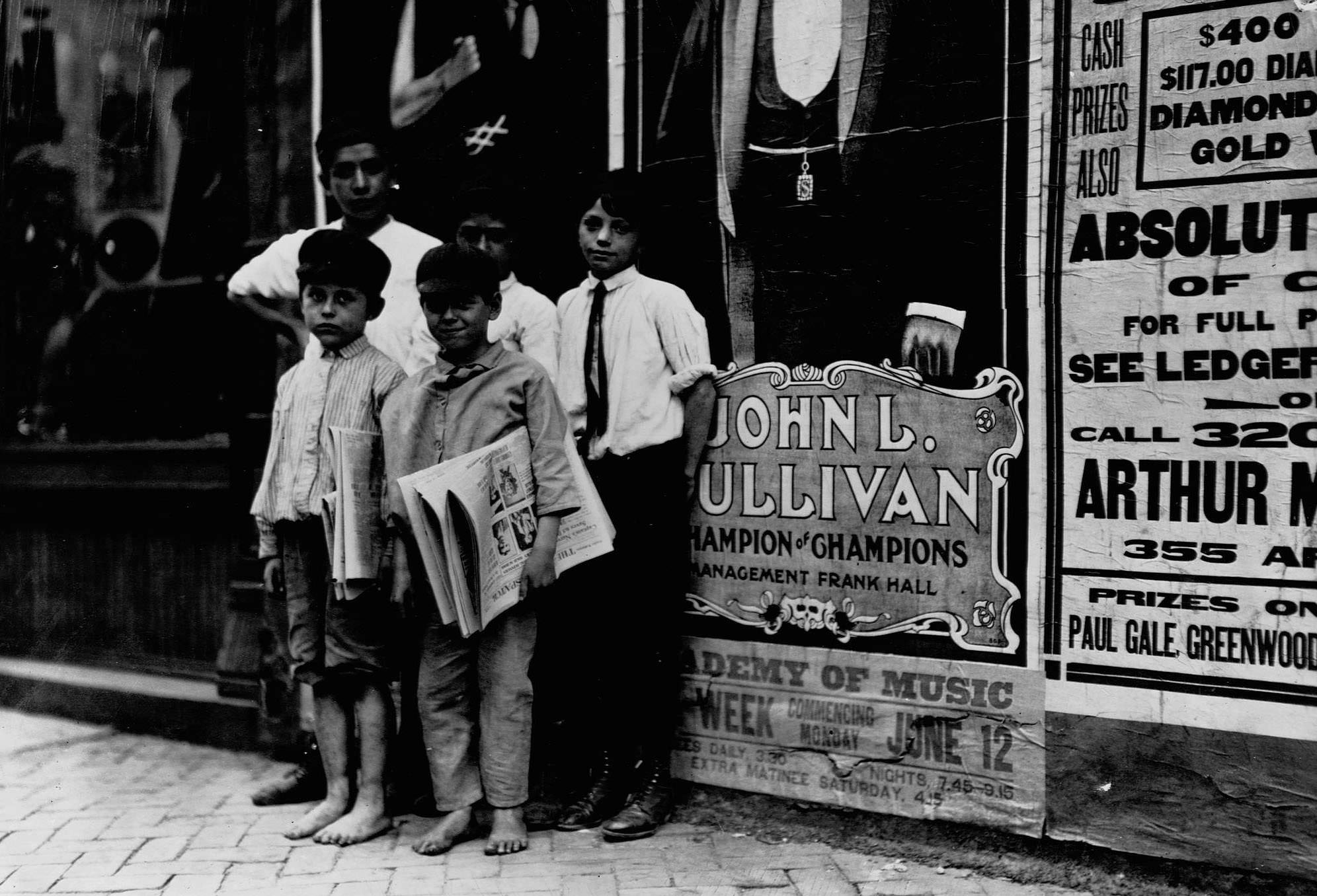 #32 Newspaper Carriers in Virginia, 1910s