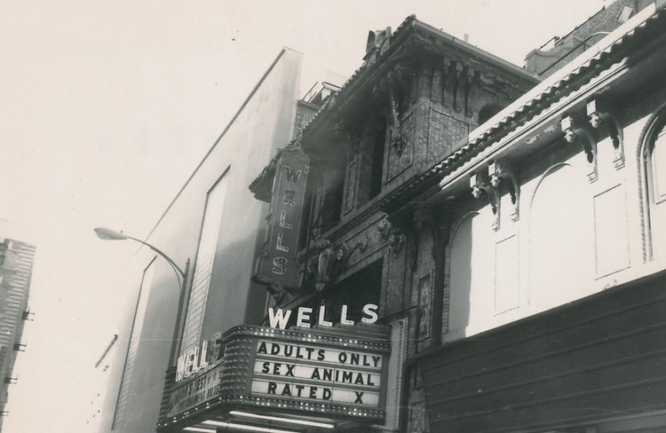 #38 Wells Theatre. 108 – 116 Tazewell Street, 1930s