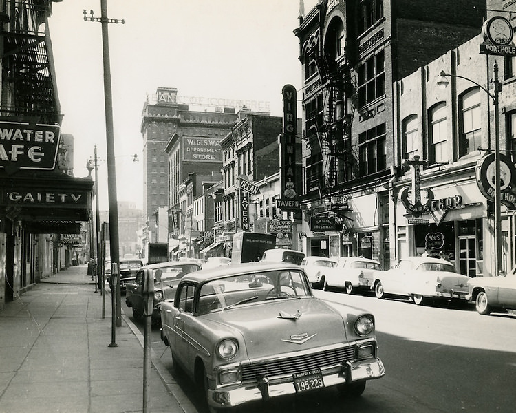 #82 Downtown, Norfolk, 1958
