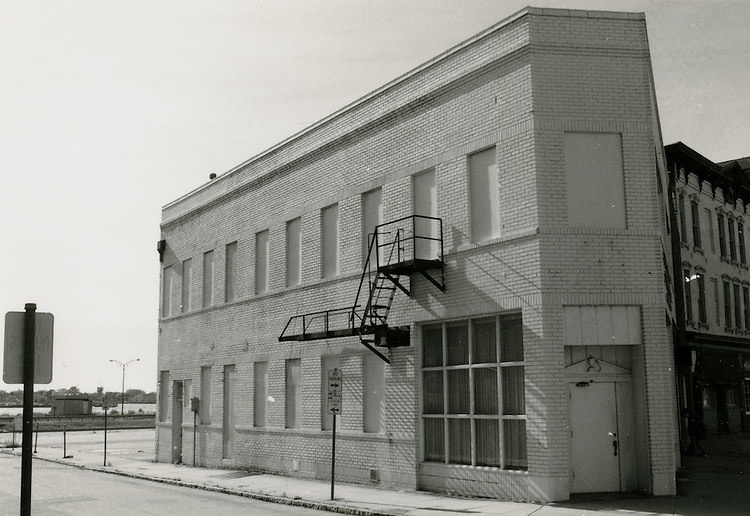 #100 Downtown West, Norfolk, 1955