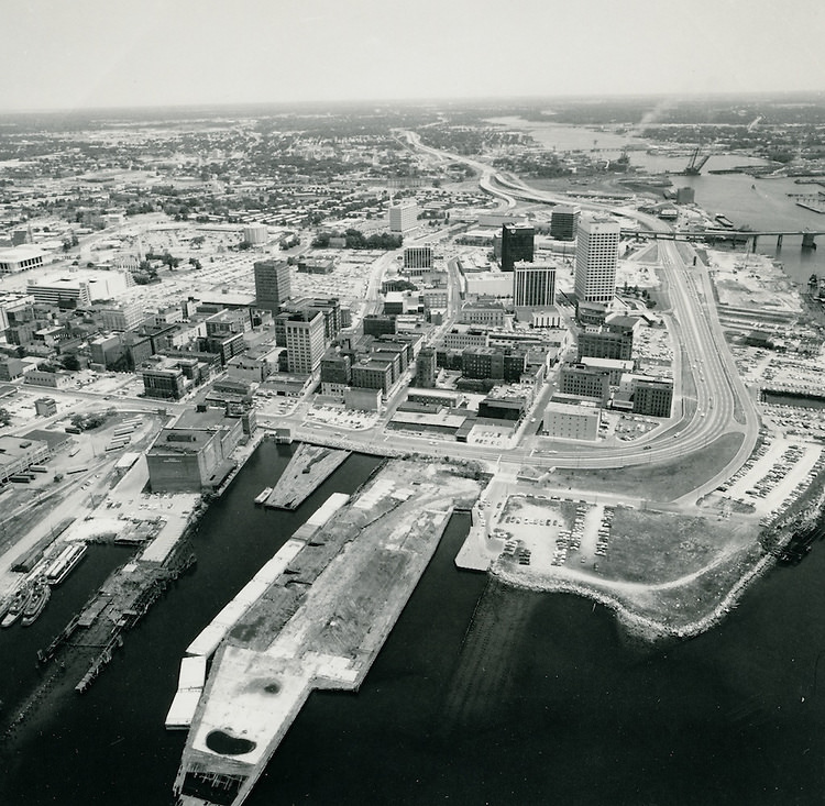 #122 View of Freemason Harbor & Downtown. 1960s