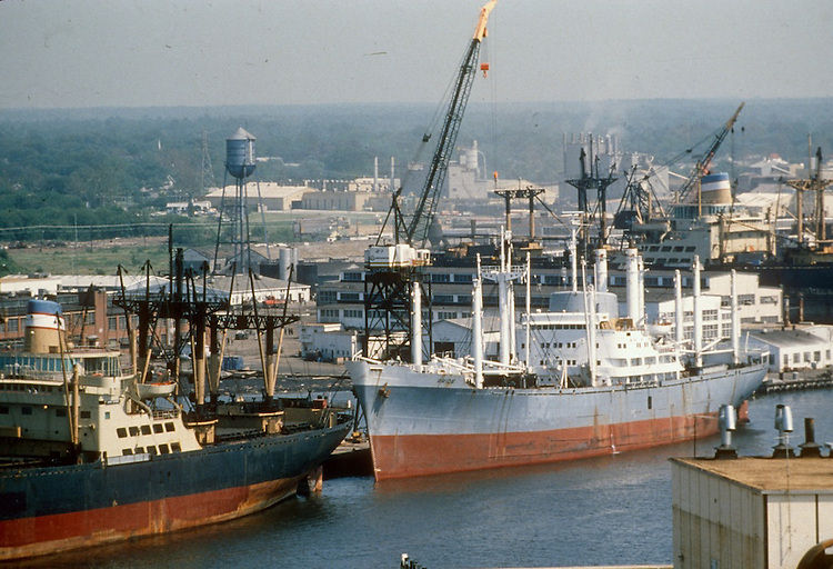 #8 Waterfront Shipyard, 1978