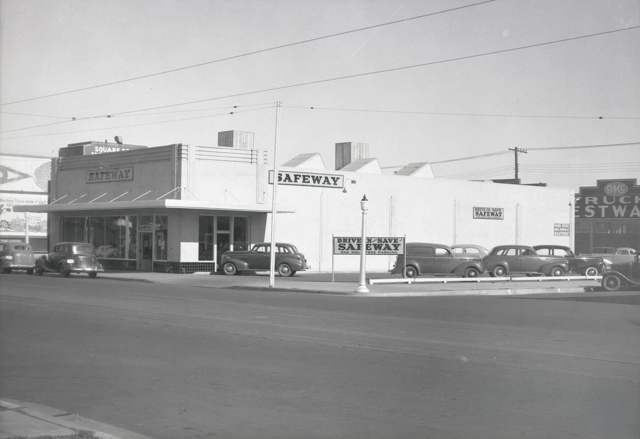 #7 Safeway Store Exterior, 1942