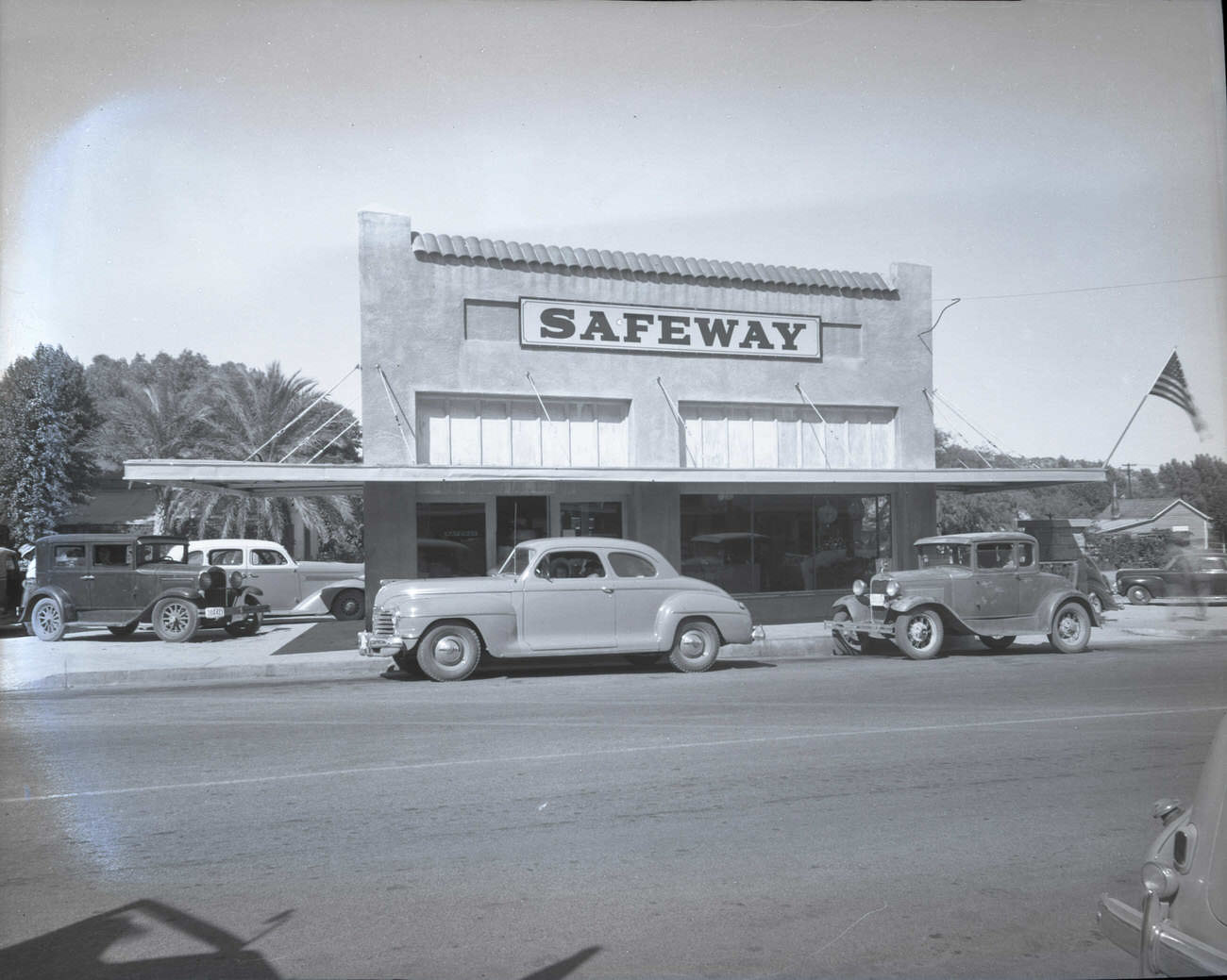 #22 Safeway Store Exterior, 1942