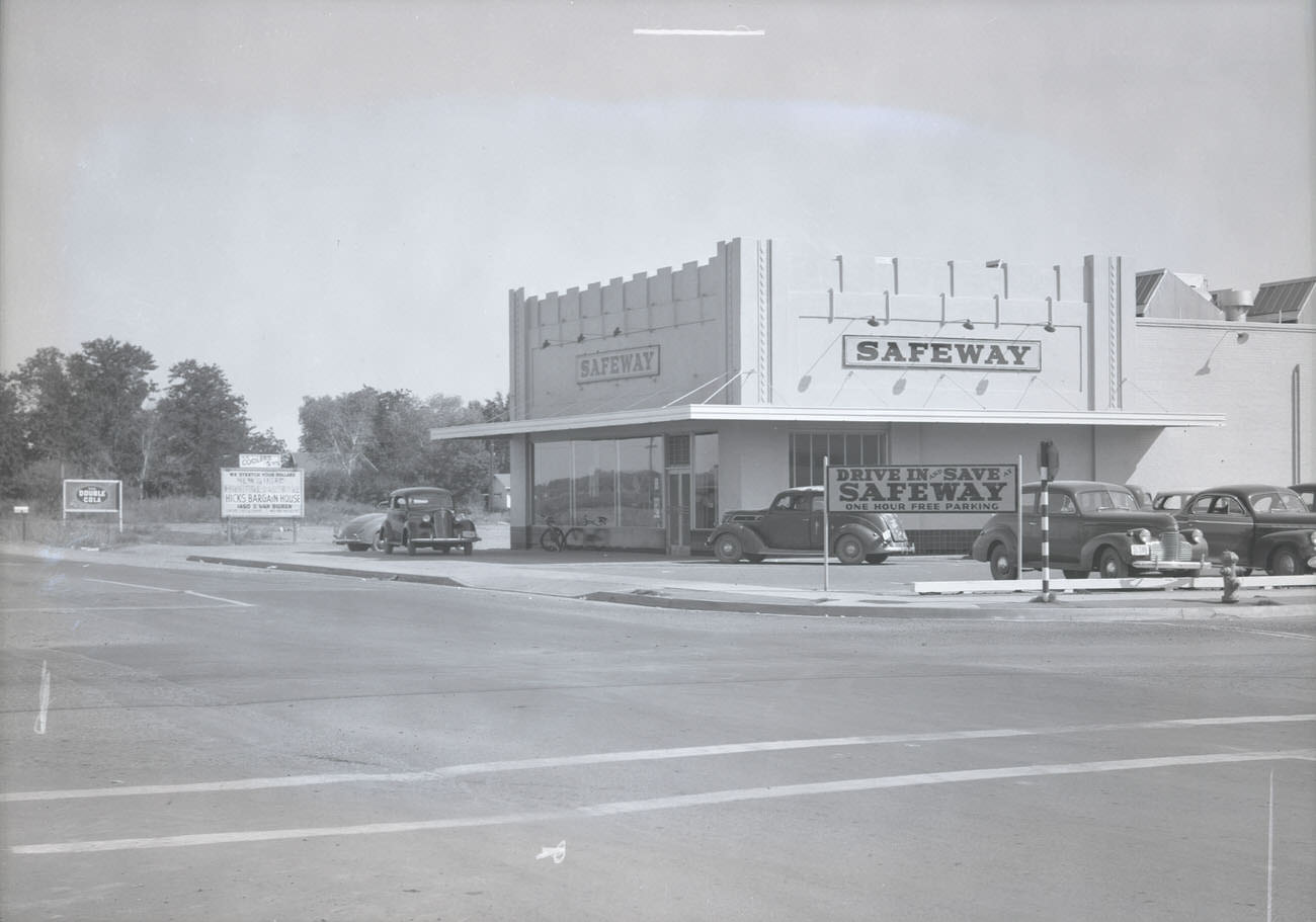 #25 Safeway Store, 1942