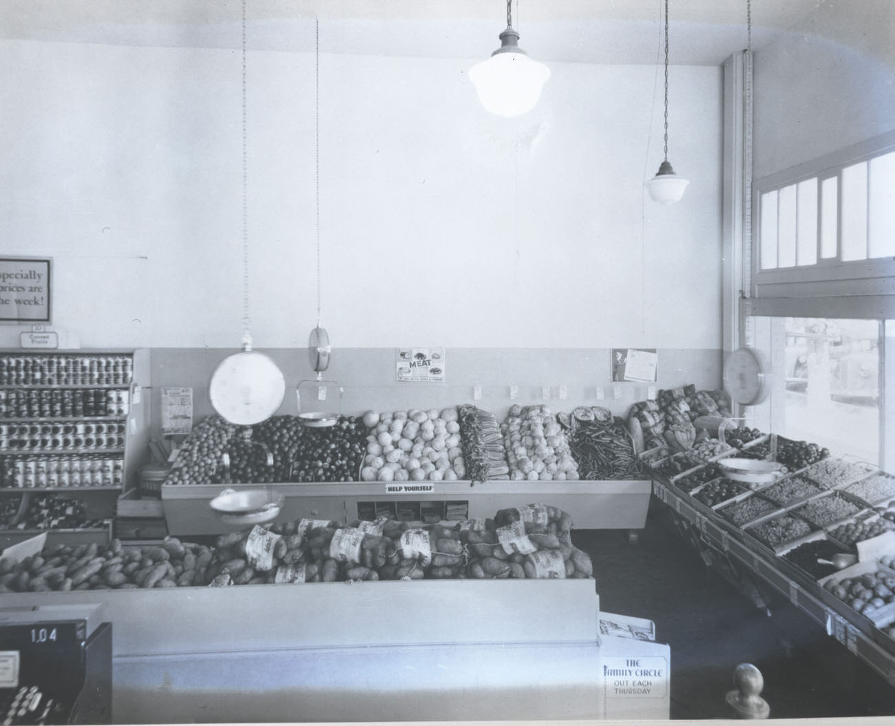 #42 Produce Section at Safeway, 1942