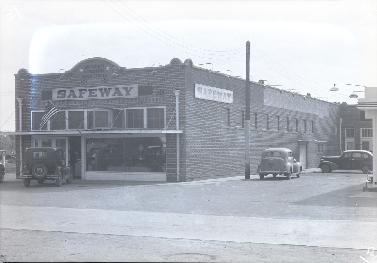 #45 Safeway Store Exterior, 1942