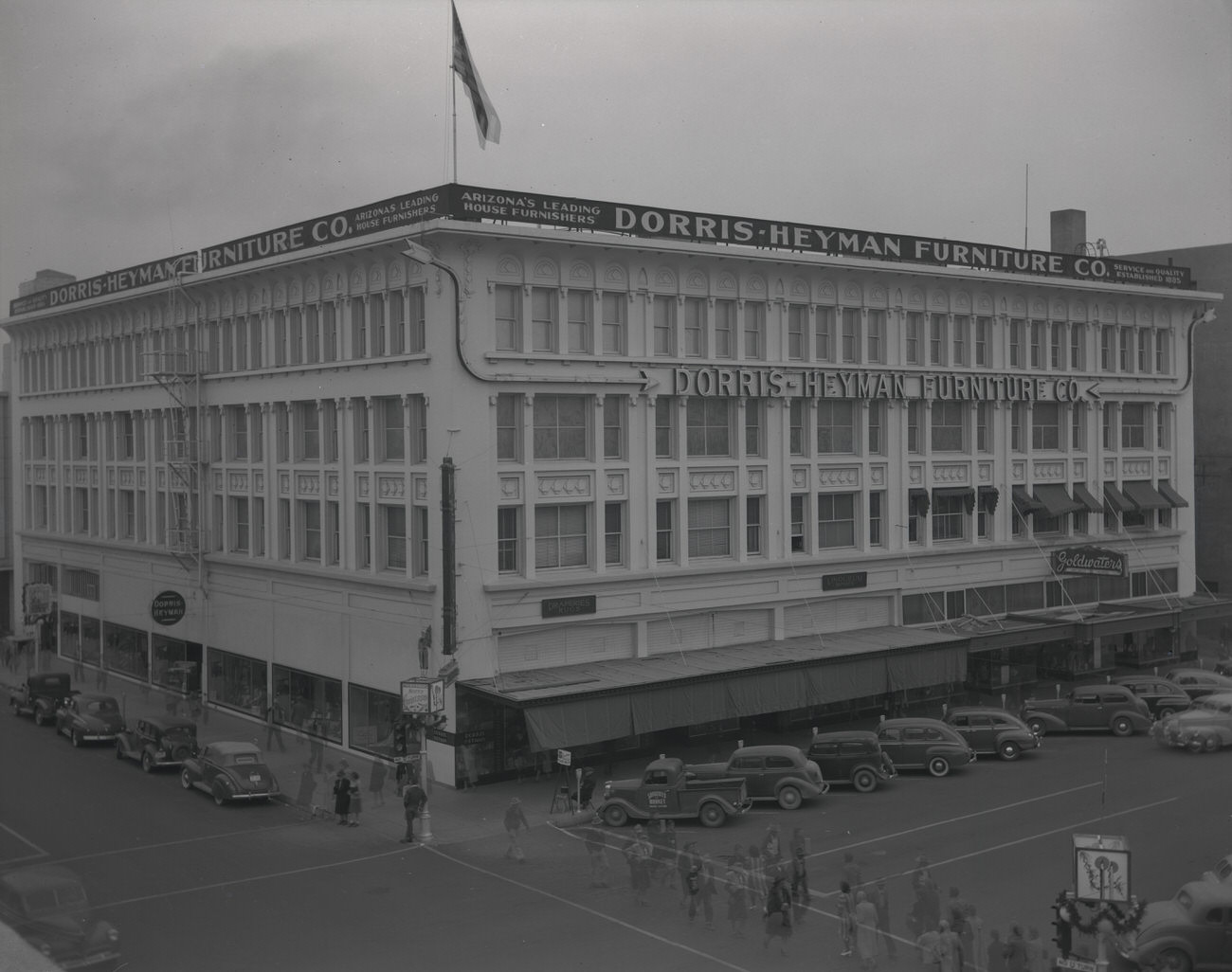 #46 Dorris-Heyman Furniture Company Building, 1942