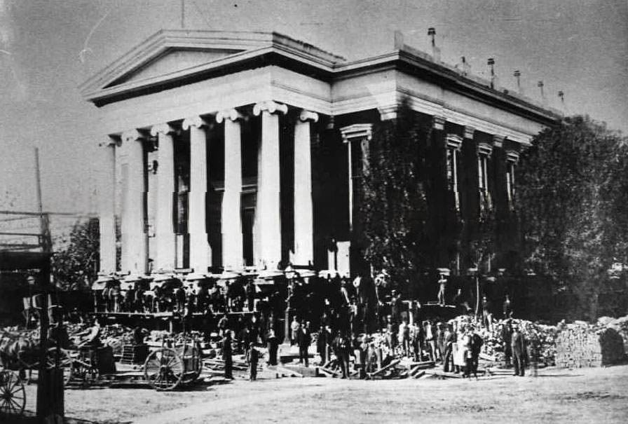 #14 2nd Sacramento County Courthouse being raised, 1870