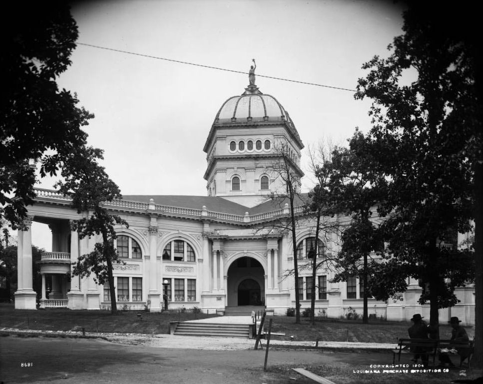 #129 The star-shaped Texas building for the Louisiana Purchase Exposition, 1904
