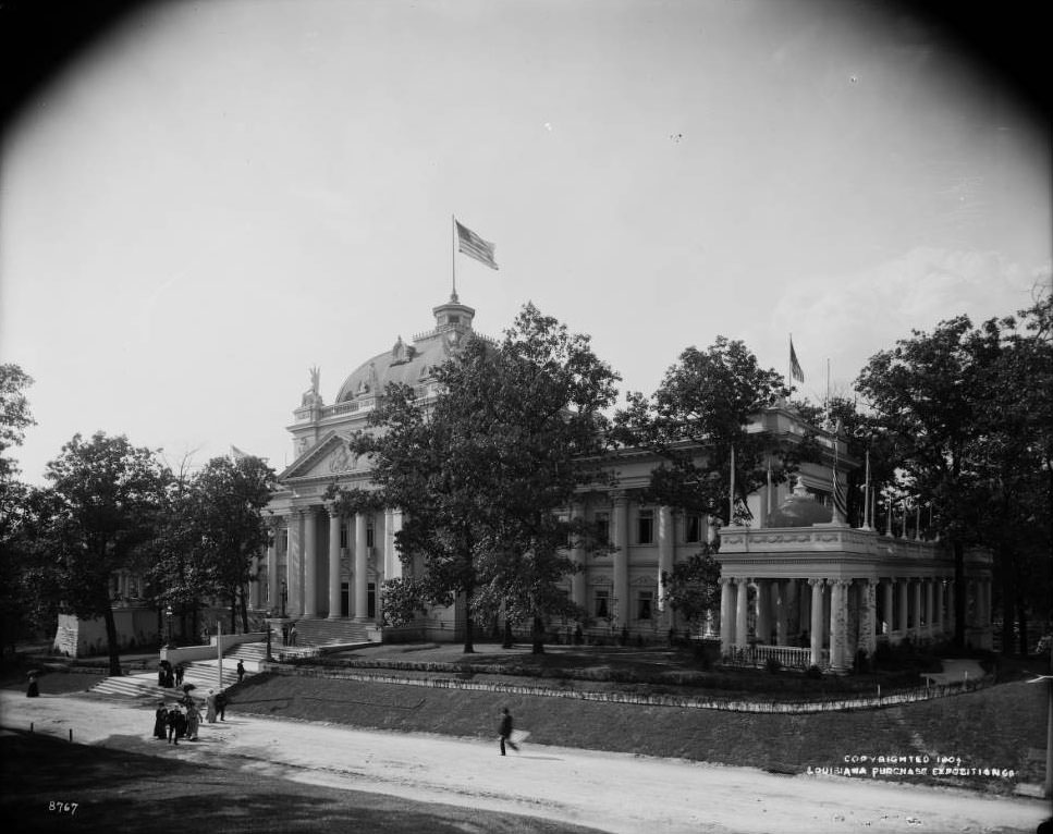 #132 The classical Pennsylvania building at the Louisiana Purchase Exposition, 1904