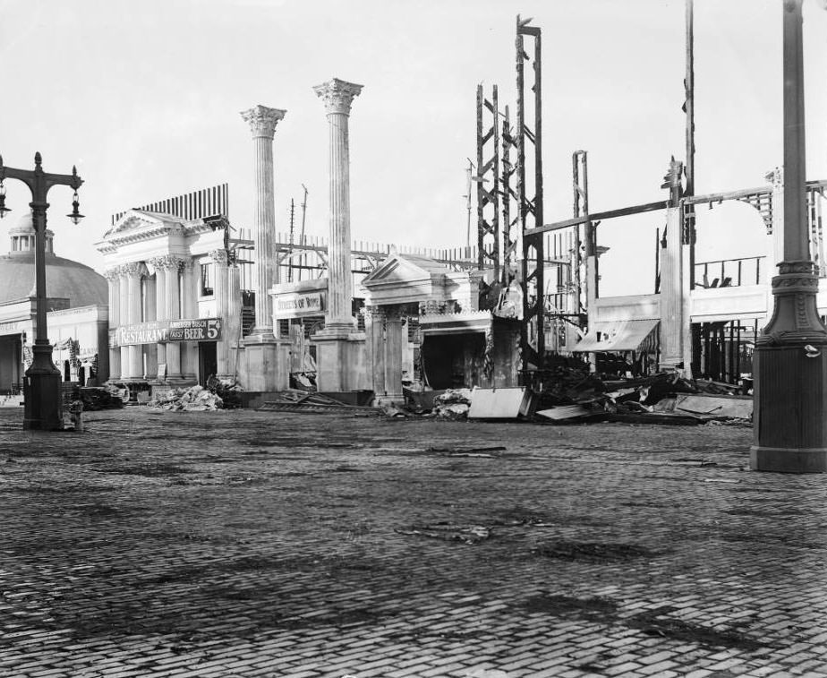#153 Demolishing Ancient Rome and other Pike concessions, 1904