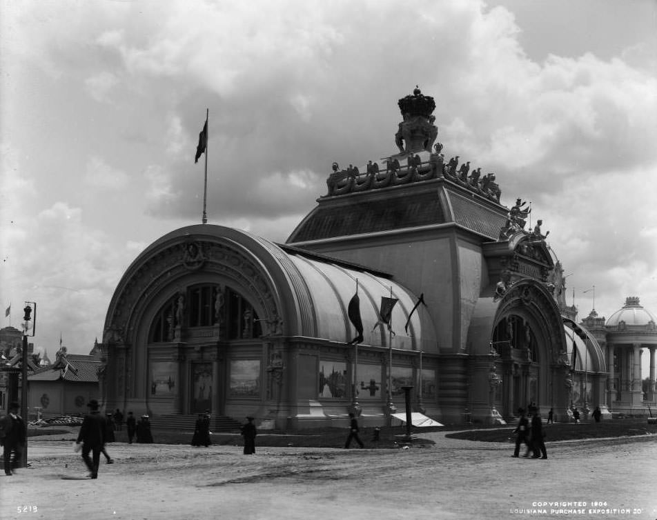 #185 A view of the Belgium pavilion soon after the opening of the Louisiana Purchase Exposition, 1904