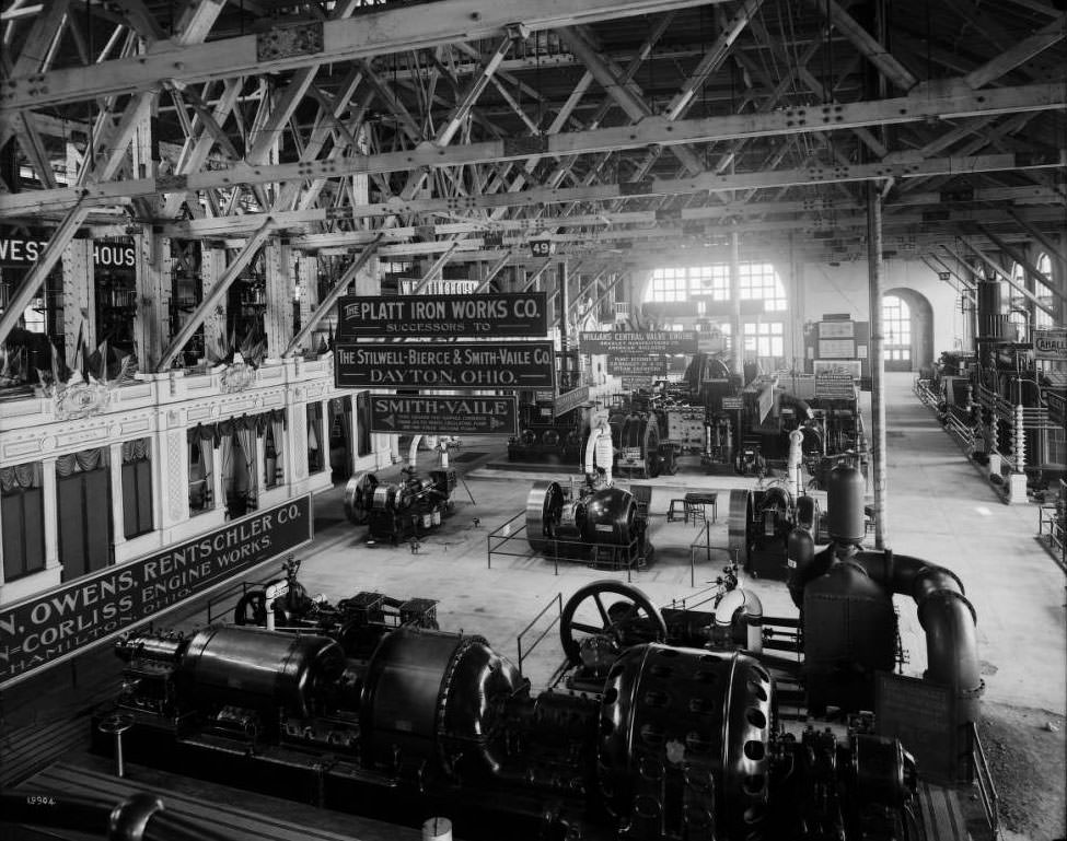 #222 View on the Palace of Machinery floor, 1904