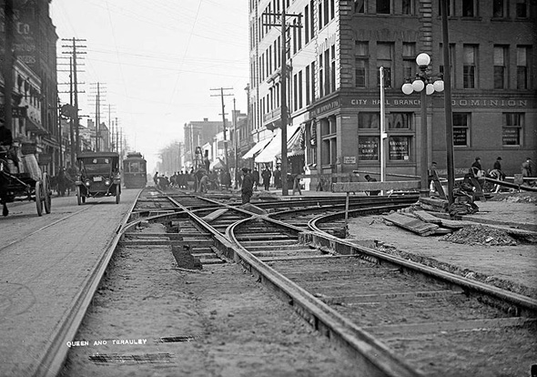 #14 Queen and Terauley streets, 1910s