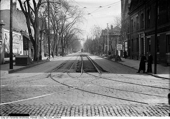 #42 Carlton street looking east from Yonge Street, 1910s
