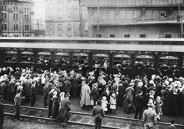 #16 Soldiers leaving from Union Station, 1910s
