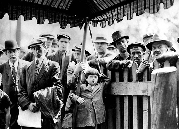 #43 Men at the recruiting tents, 1910s