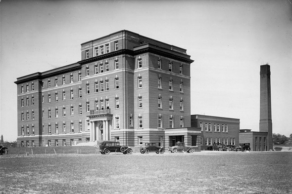 #124 East General Hospital, 1928