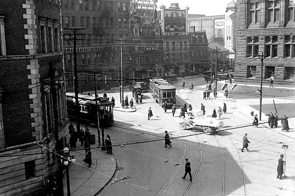 #154 Queen and Bay streets, 1923
