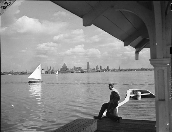 #134 Boathouse on the Toronto Islands, 1940s