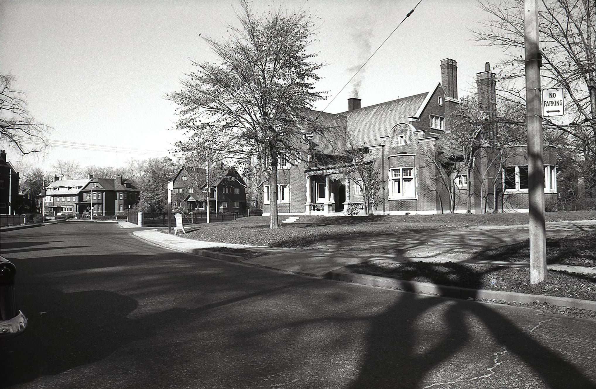 #146 Another view of Baillie House (146 Crescent Road), looking west over the bridge crossing Mount Pleasant, 1960s.