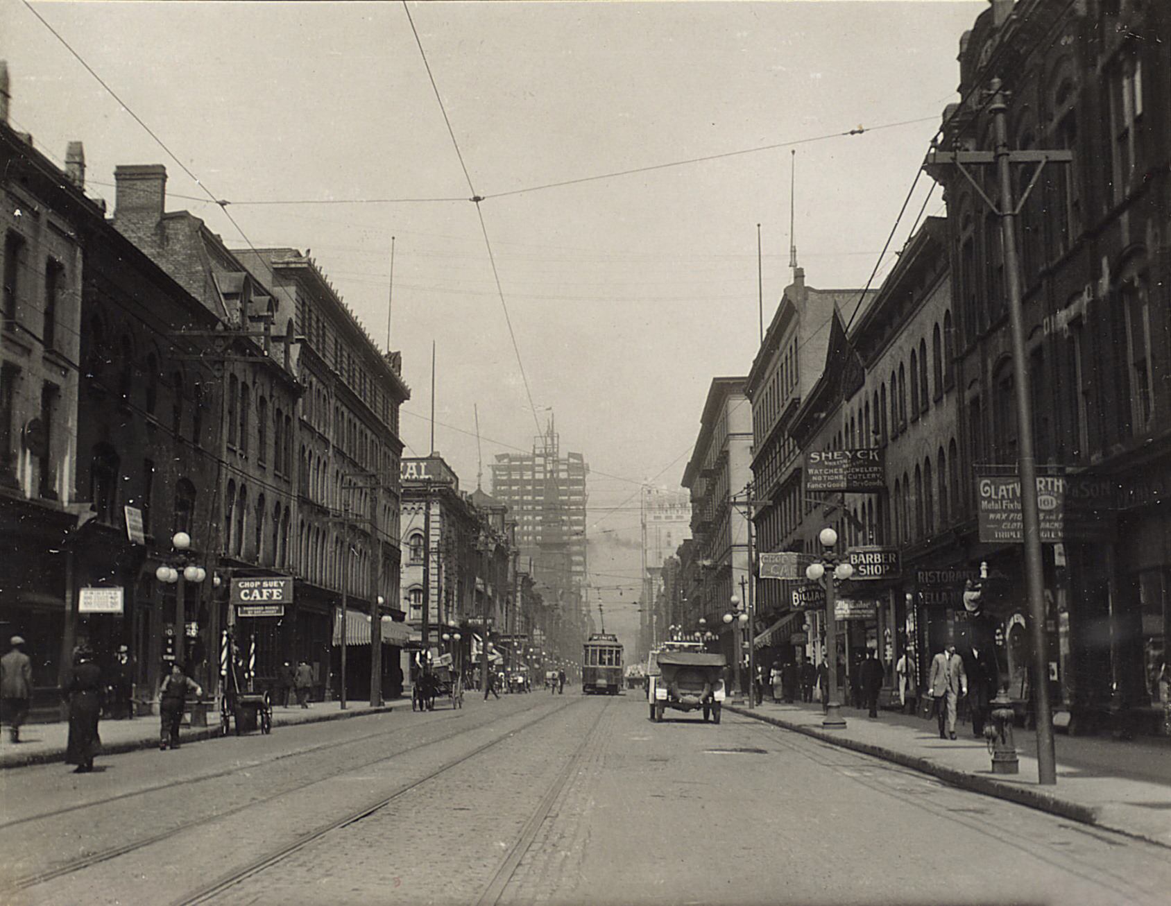 #9 King Street West, looking east from west of York Street, 1914.