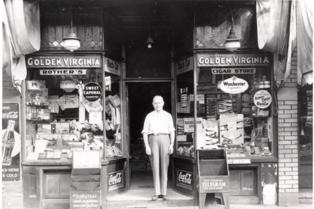 #11 Cigar store at 1028 Gerard St. E, 1955