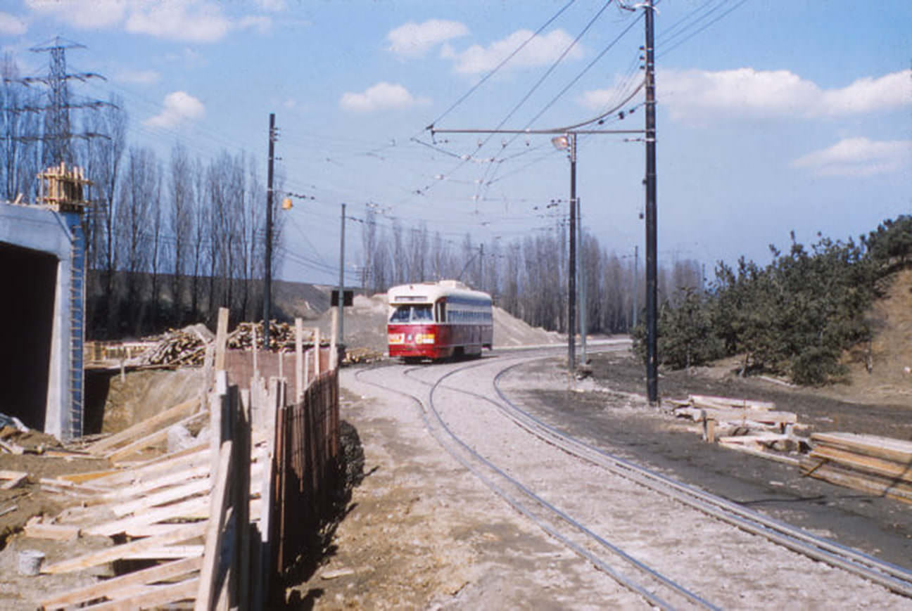 #91 TTC loop, Lake Shore near Humber, 1950s.