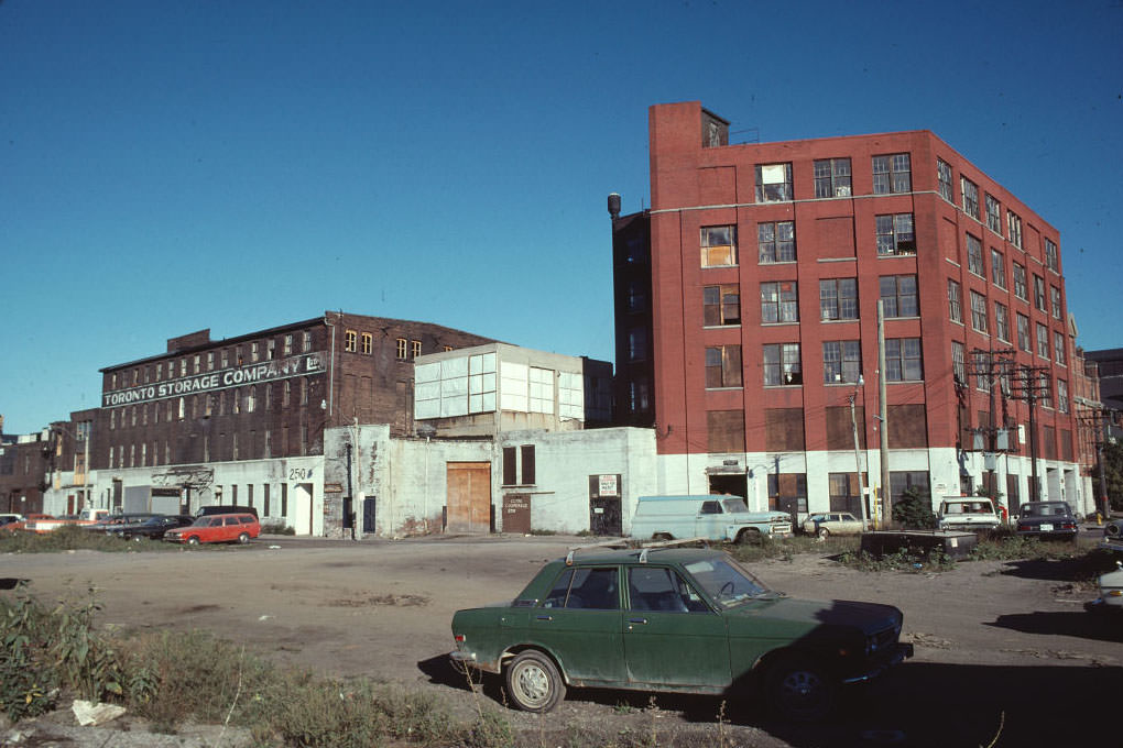 #77 Berkeley Street & The Esplanade looking northwest, 1985