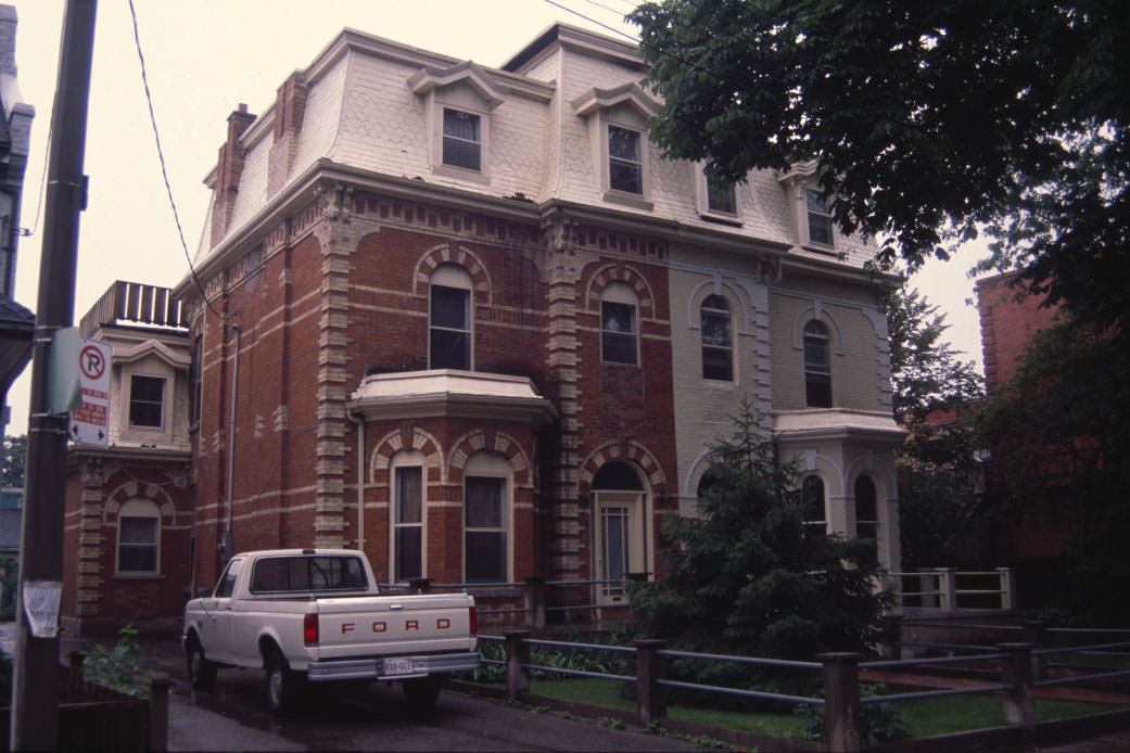 #41 9-11 Beaconsfield Avenue, 1976