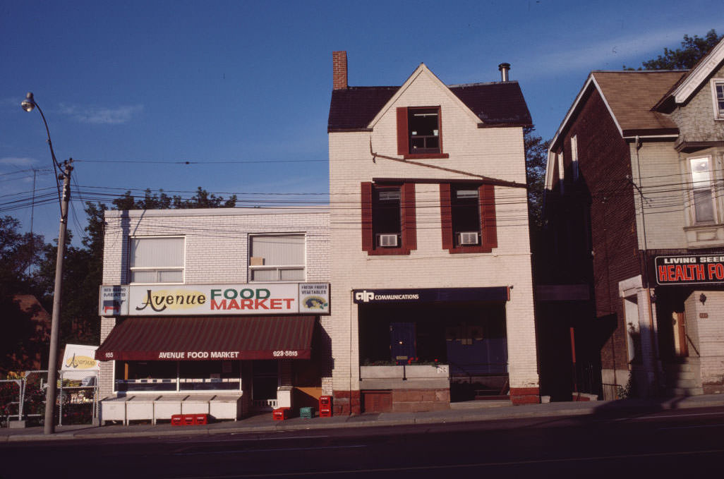 #55 240 Avenue Road, 1973