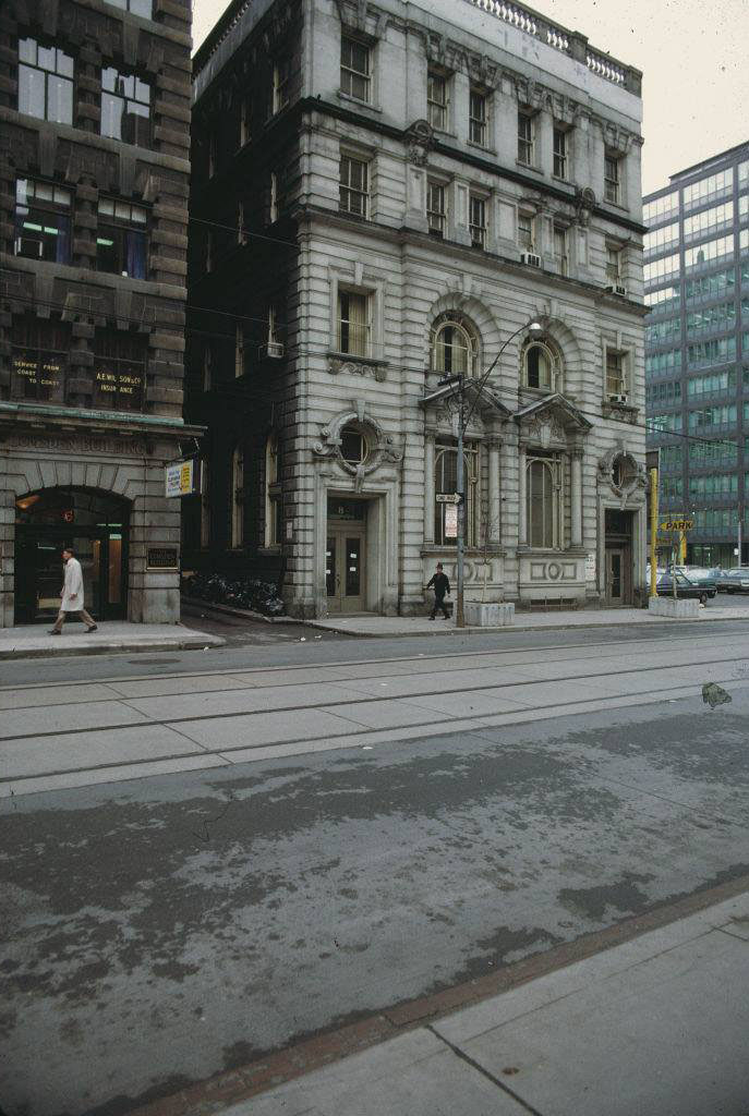 #49 10 Adelaide Street East, 1990s