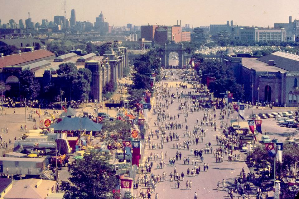 #37 CNE in the early 1960s, looking east towards the Princes’ Gates, and the skyline as seen from the city.