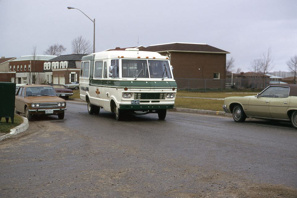 #78 TTC mini bus – Credit Leonard Jackes, 1973
