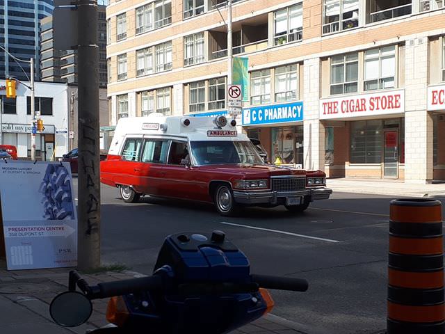 #86 Yonge st below st clair last Saturday, 1973