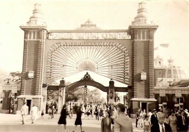 #108 Dufferin Gates, 1948